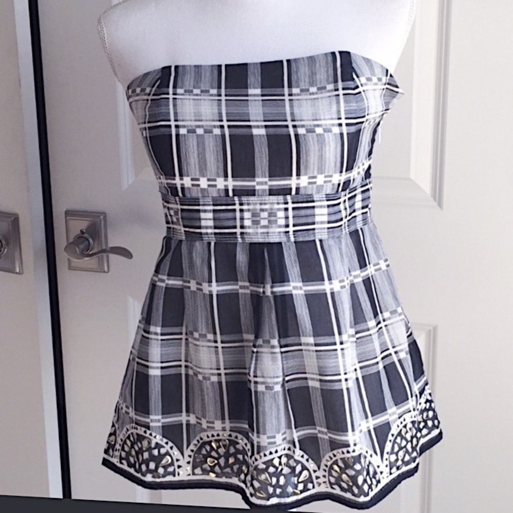 WHITE HOUSE BLACK MARKET strapless shirt